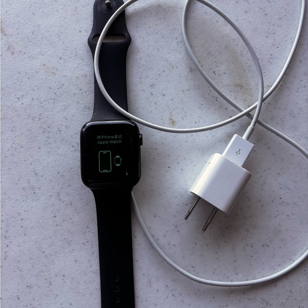 Apple Smartwatch - Black with White Charger